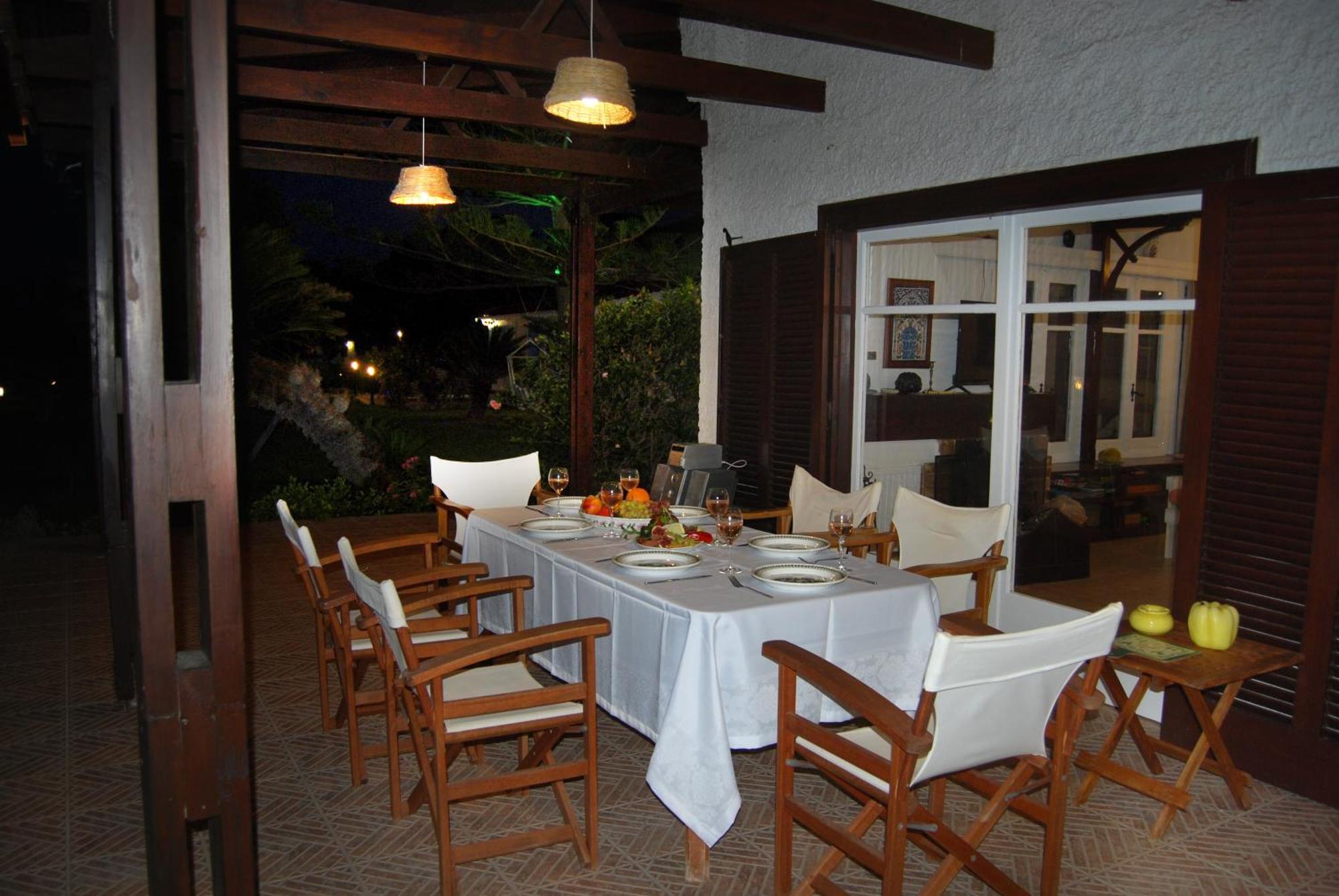 Villa Akrata Exterior photo