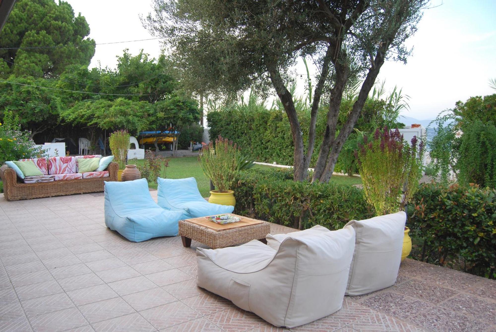 Villa Akrata Exterior photo