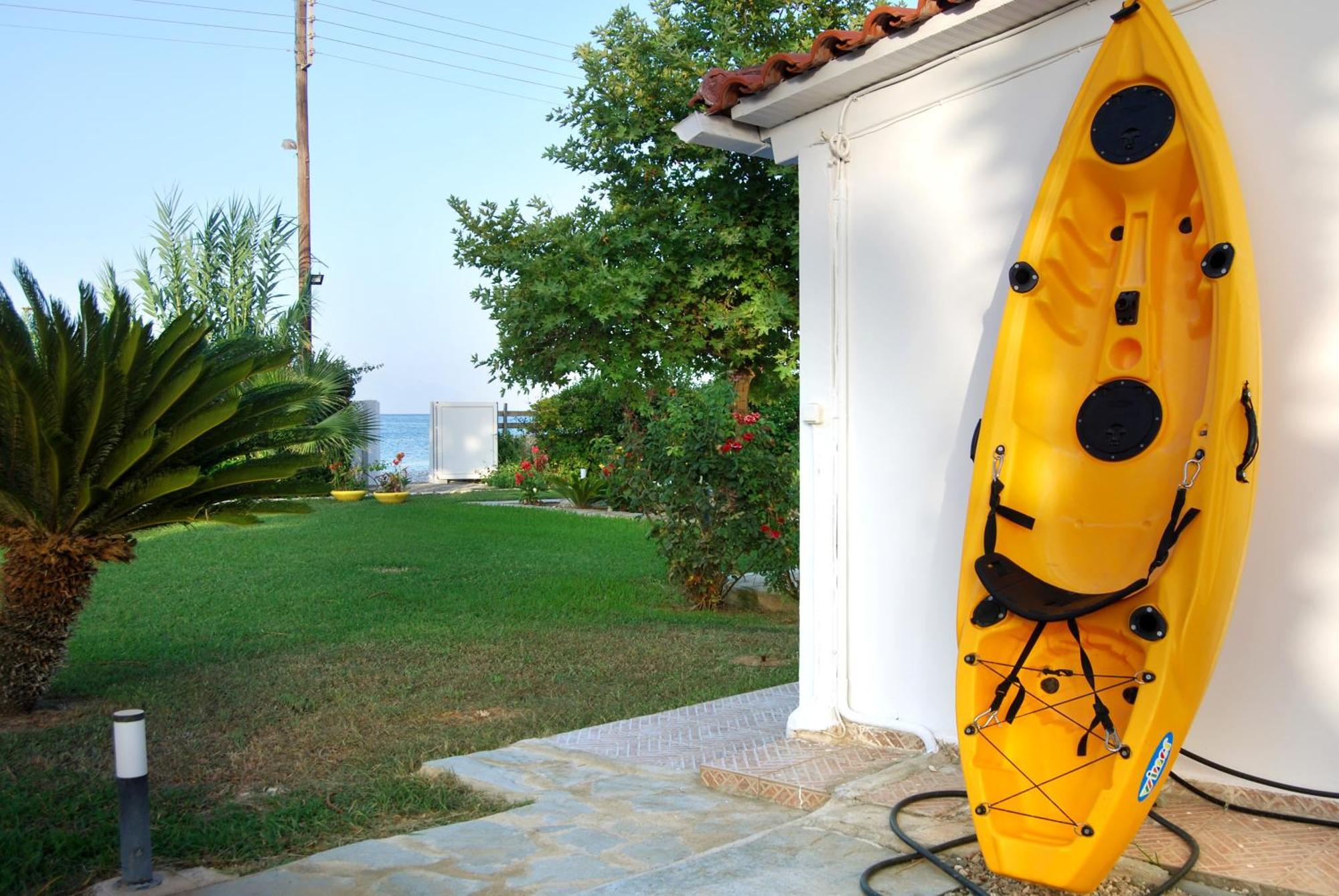 Villa Akrata Exterior photo