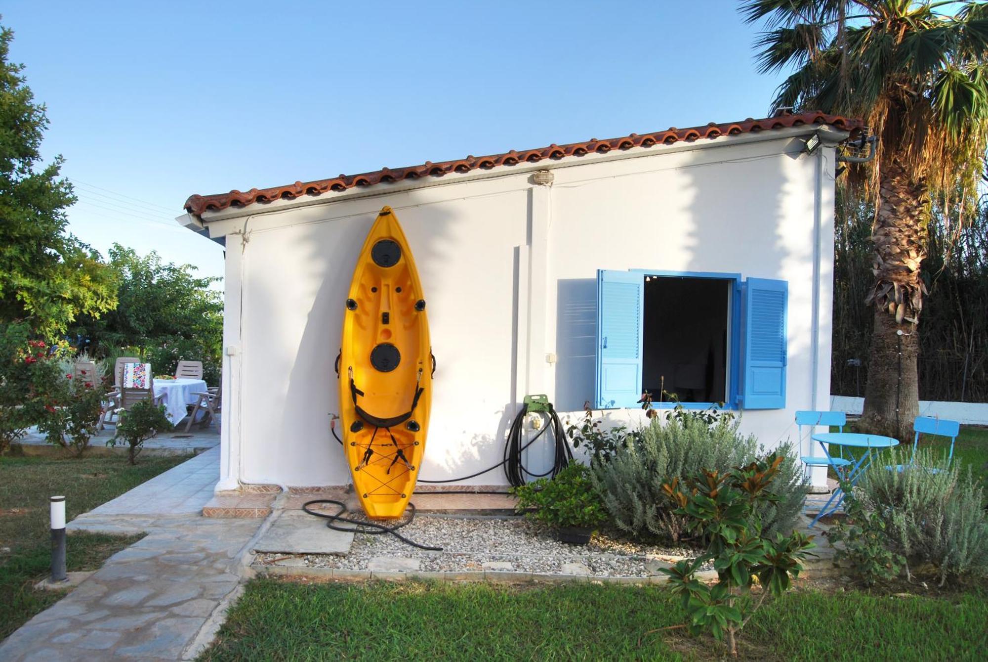 Villa Akrata Exterior photo