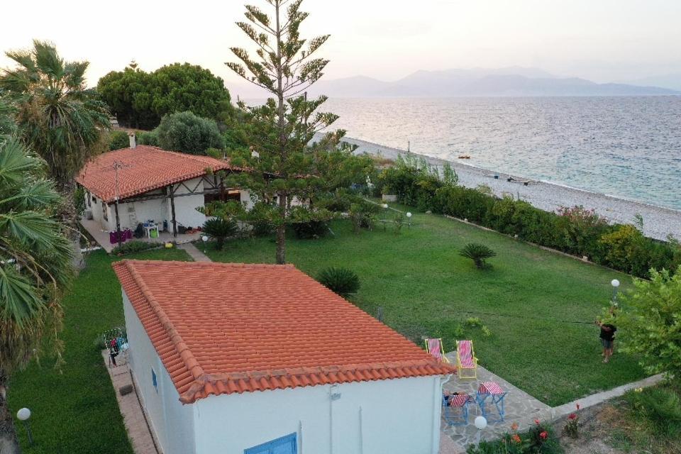 Villa Akrata Exterior photo